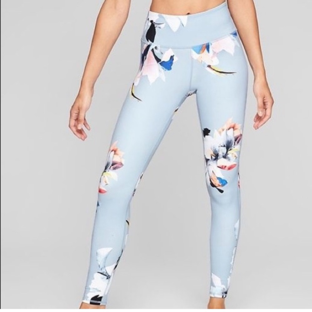 Athleta Medium Chaturanga Tights Paradise Floral print